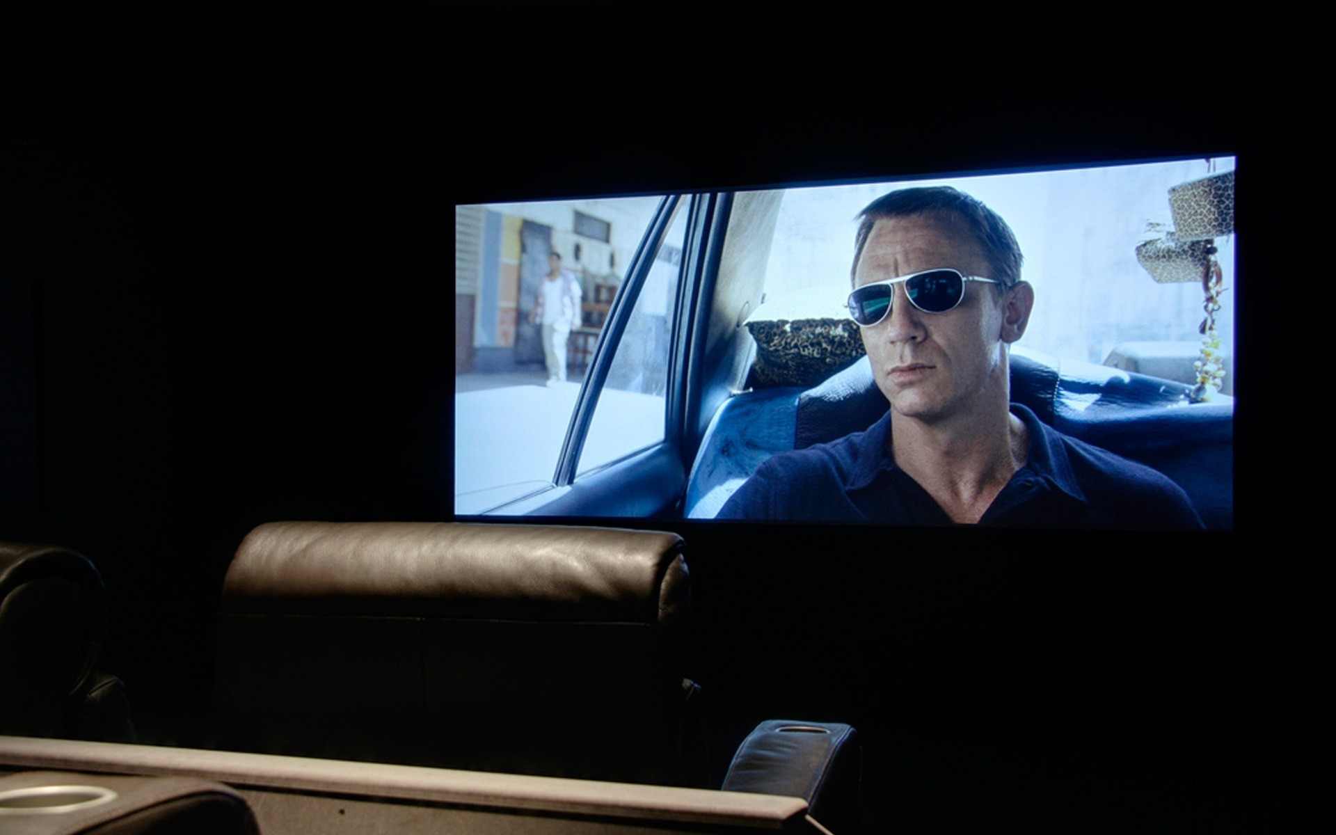 Top 5 Elements That Define the Best Home Cinema Experience